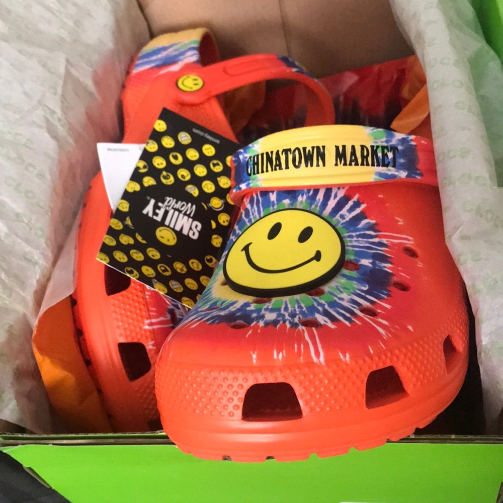 Chinatown market x CROCS td smiley sz 7M 9W